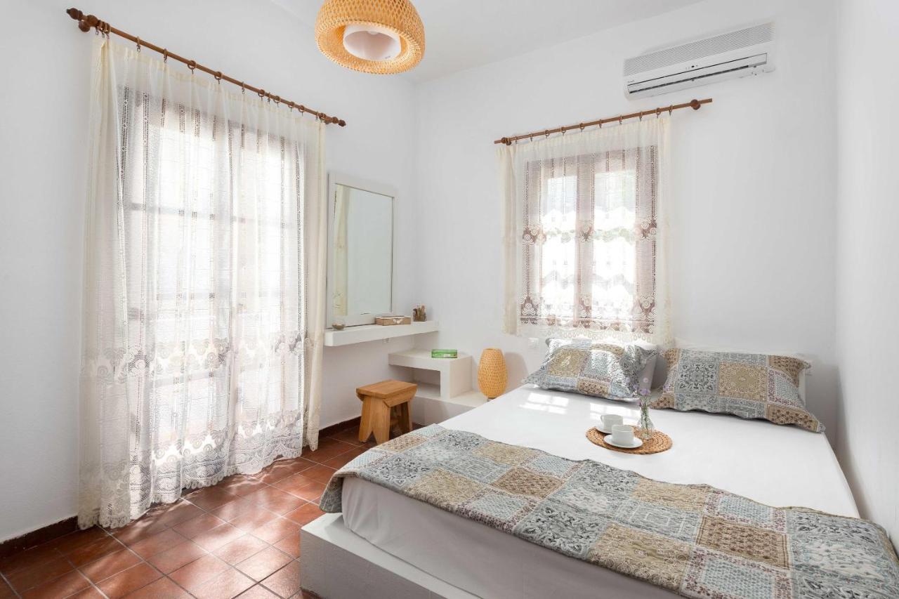 Maravelia Mare Pension Sými Buitenkant foto