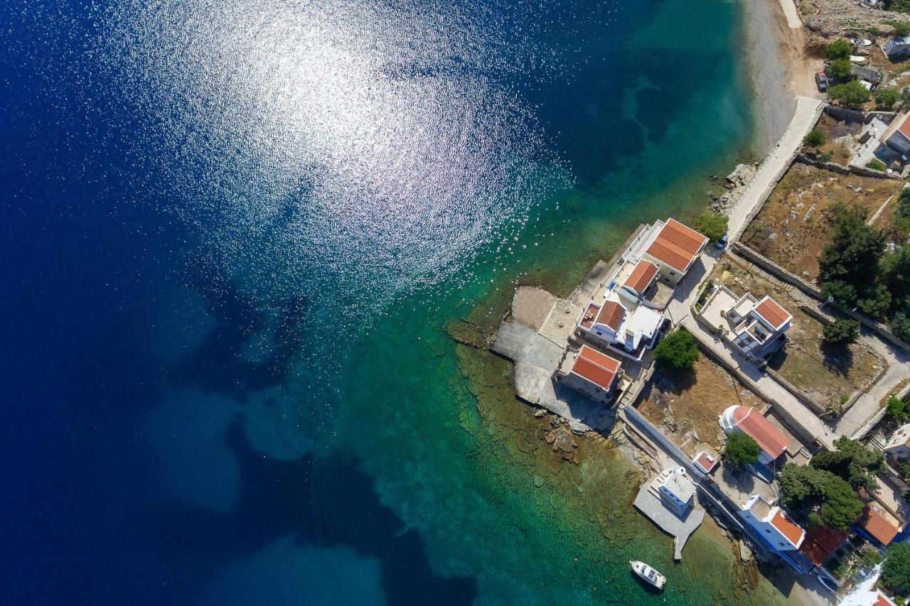 Maravelia Mare Pension Sými Buitenkant foto
