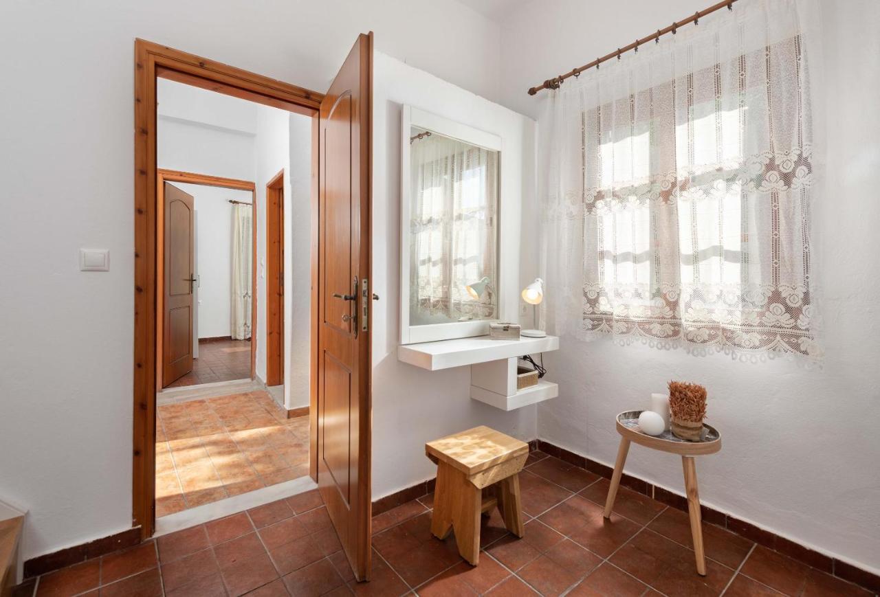 Maravelia Mare Pension Sými Buitenkant foto