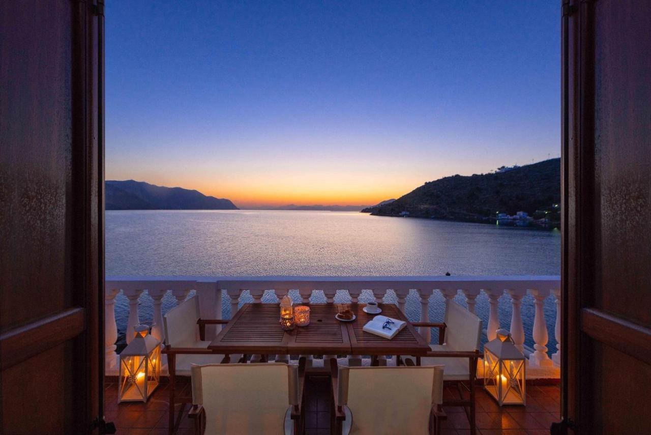 Maravelia Mare Pension Sými Buitenkant foto